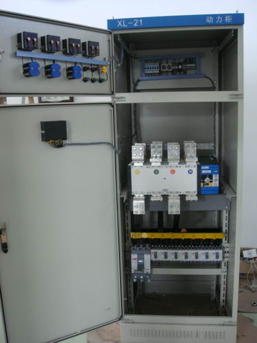 双电源转换开关hyts-3200a4p在电柜中的应用