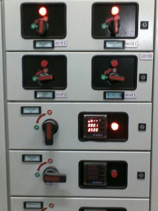 多功能仪表在配电柜中的应6